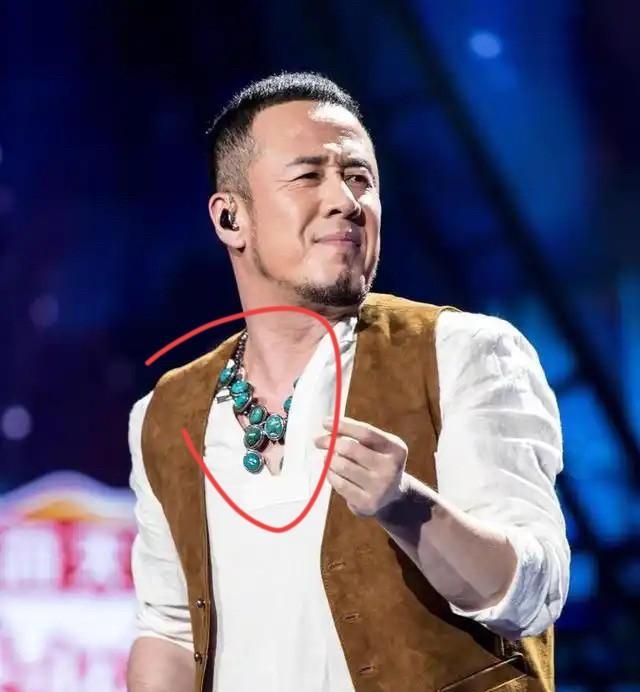 杨坤金项链背后的残酷真相