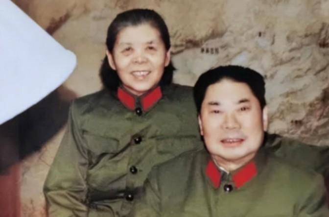 79岁上将的黄昏恋