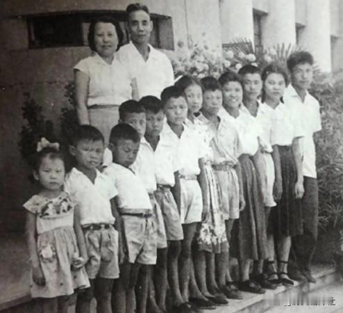 16岁从军到12个孩子的英雄父亲